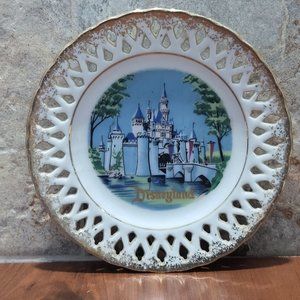 VTG Disneyland Sleeping Beauty Castle Wall Hanging Decorative Plate Disneyland S